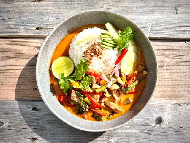 Nuak! Thai